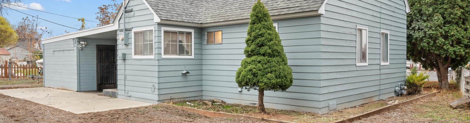 12th St, Sunnyside, Washington 98944, 4 Bedrooms Bedrooms, 0 ,1 BathroomBathrooms,Houses,For Sale,12th St,0,289234