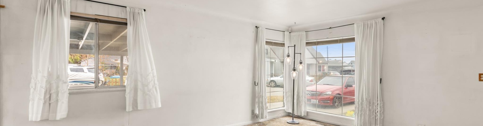 12th St, Sunnyside, Washington 98944, 4 Bedrooms Bedrooms, 0 ,1 BathroomBathrooms,Houses,For Sale,12th St,0,289234