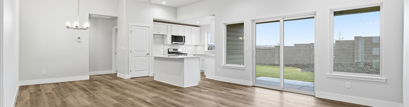 Roosevelt St, Kennewick, Washington 99338, 4 Bedrooms Bedrooms, 0 ,2 BathroomsBathrooms,Houses,For Sale,Roosevelt St,0,289235