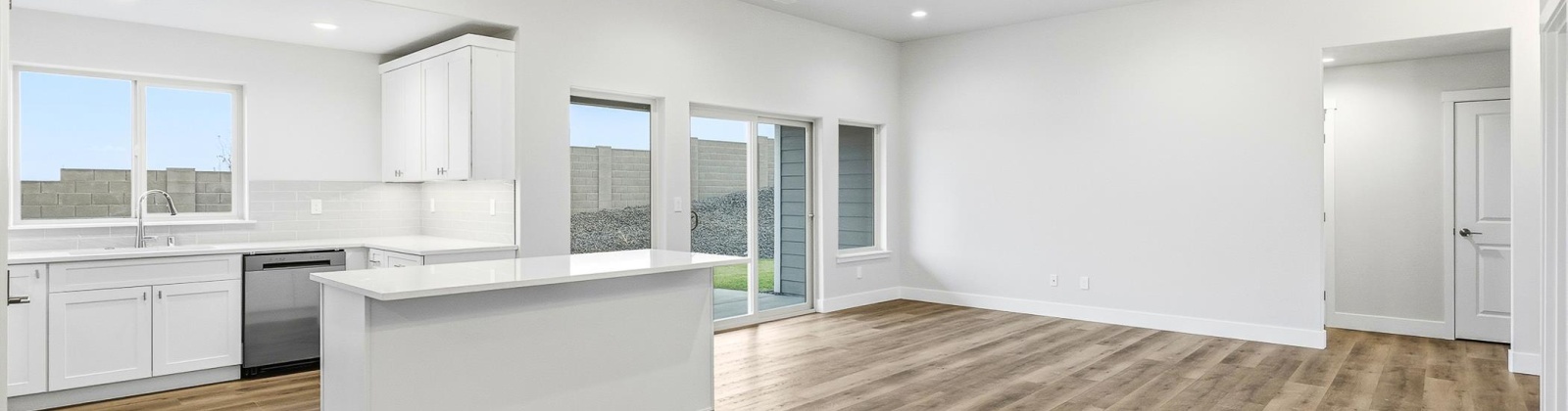 Roosevelt St, Kennewick, Washington 99338, 4 Bedrooms Bedrooms, 0 ,2 BathroomsBathrooms,Houses,For Sale,Roosevelt St,0,289235