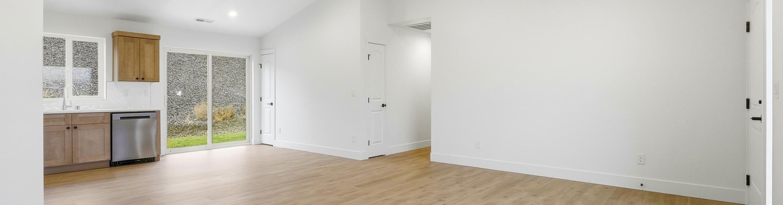 28th Ave, Kennewick, Washington 99338, 3 Bedrooms Bedrooms, 0 ,2 BathroomsBathrooms,Houses,For Sale,28th Ave,0,289236