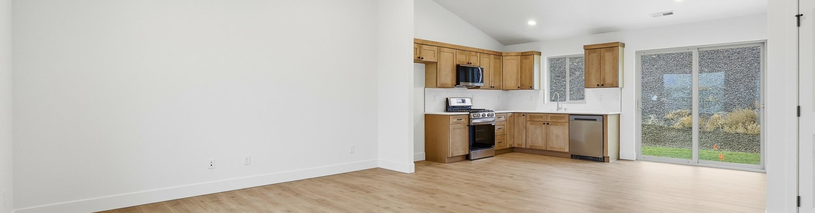 28th Ave, Kennewick, Washington 99338, 3 Bedrooms Bedrooms, 0 ,2 BathroomsBathrooms,Houses,For Sale,28th Ave,0,289236