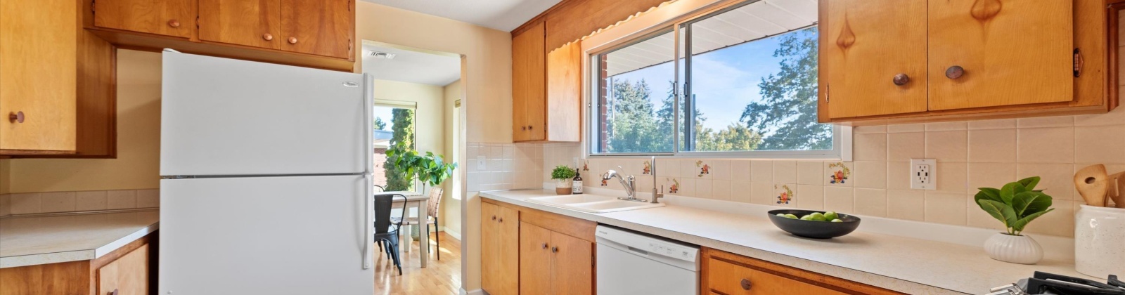 Fruitland St, Kennewick, Washington 99337, 4 Bedrooms Bedrooms, 0 ,3 BathroomsBathrooms,Houses,For Sale,Fruitland St,0,287305