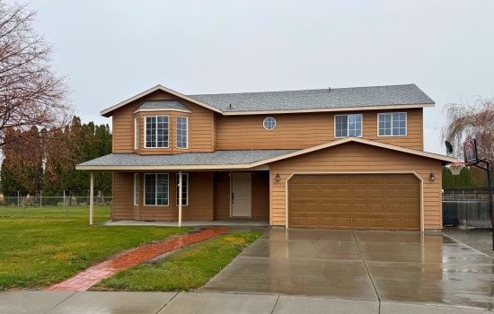 Dayton Ct, Kennewick, Washington 99337, 4 Bedrooms Bedrooms, 0 ,3 BathroomsBathrooms,Houses,For Sale,Dayton Ct,0,289249