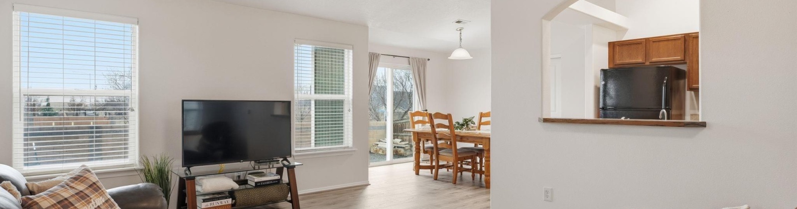 Maryhill Lane, Pasco, Washington 99301, 3 Bedrooms Bedrooms, 0 ,2 BathroomsBathrooms,Houses,For Sale,Maryhill Lane,0,289262