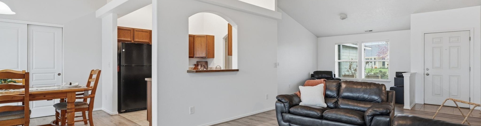 Maryhill Lane, Pasco, Washington 99301, 3 Bedrooms Bedrooms, 0 ,2 BathroomsBathrooms,Houses,For Sale,Maryhill Lane,0,289262