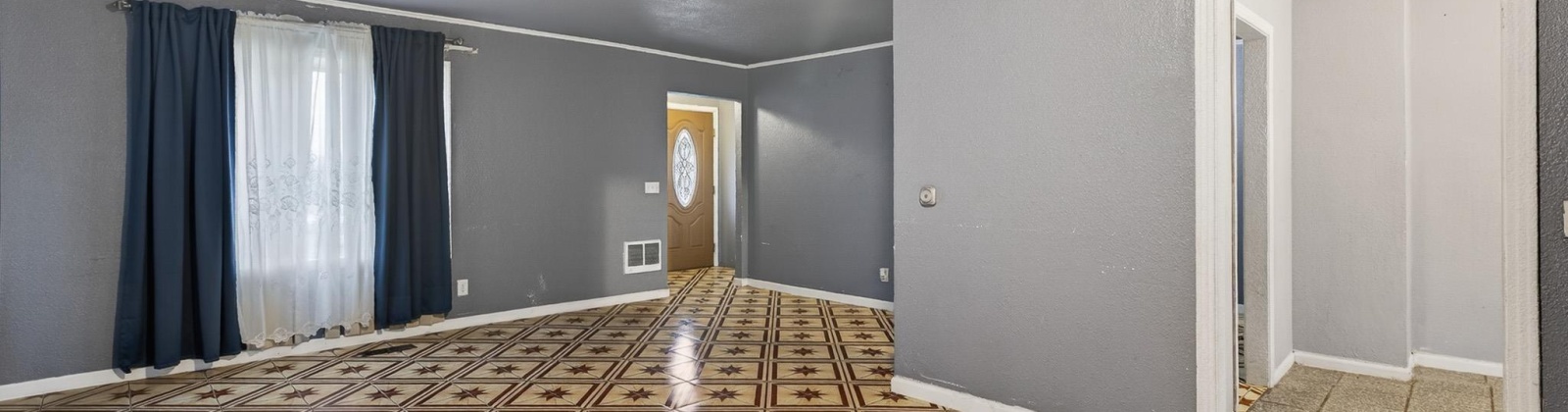 Yakima St, Pasco, Washington 99301, 2 Bedrooms Bedrooms, 0 ,5 BathroomsBathrooms,Houses,For Sale,Yakima St,0,289267