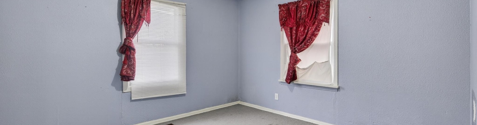 Yakima St, Pasco, Washington 99301, 2 Bedrooms Bedrooms, 0 ,5 BathroomsBathrooms,Houses,For Sale,Yakima St,0,289267