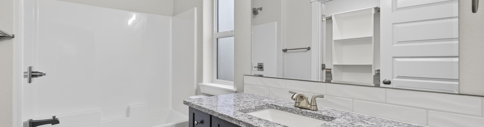 Eureka Ave, Pasco, Washington 99301, 4 Bedrooms Bedrooms, 0 ,2 BathroomsBathrooms,Houses,For Sale,Eureka Ave,0,289268