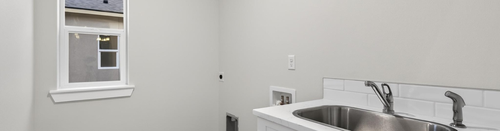 Eureka Ave, Pasco, Washington 99301, 4 Bedrooms Bedrooms, 0 ,2 BathroomsBathrooms,Houses,For Sale,Eureka Ave,0,289268