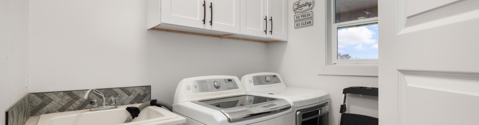 19th Ave, Kennewick, Washington 99337, 4 Bedrooms Bedrooms, 0 ,2 BathroomsBathrooms,Houses,For Sale,19th Ave,0,289264