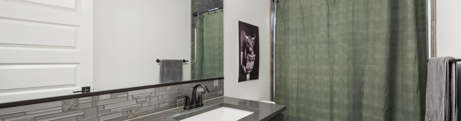 19th Ave, Kennewick, Washington 99337, 4 Bedrooms Bedrooms, 0 ,2 BathroomsBathrooms,Houses,For Sale,19th Ave,0,289264