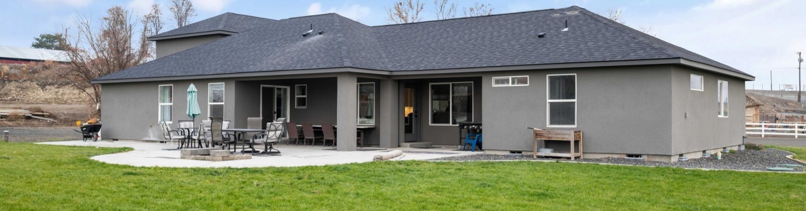 19th Ave, Kennewick, Washington 99337, 4 Bedrooms Bedrooms, 0 ,2 BathroomsBathrooms,Houses,For Sale,19th Ave,0,289264