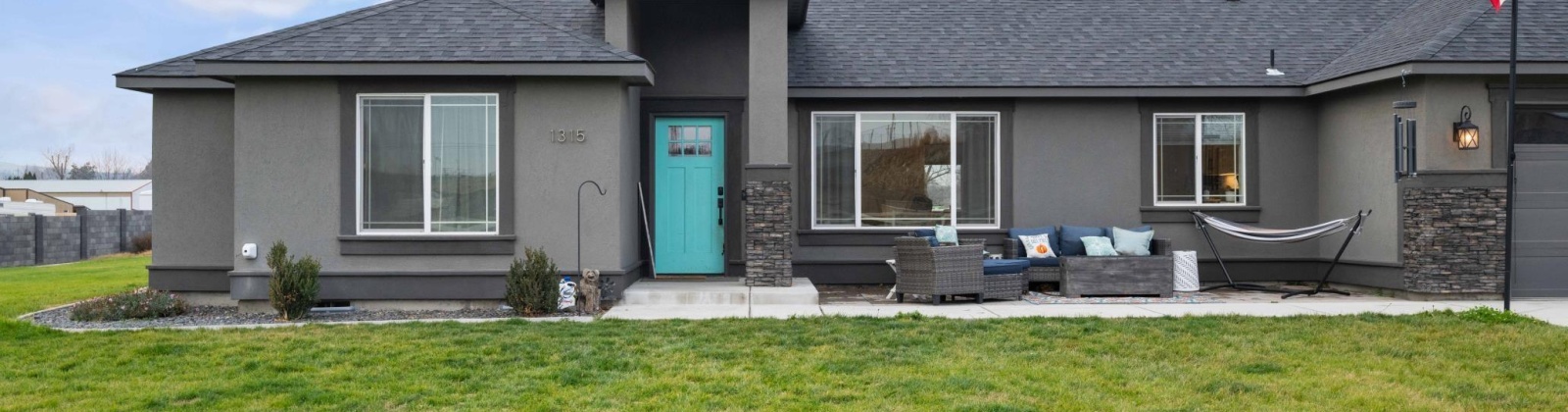 19th Ave, Kennewick, Washington 99337, 4 Bedrooms Bedrooms, 0 ,2 BathroomsBathrooms,Houses,For Sale,19th Ave,0,289264