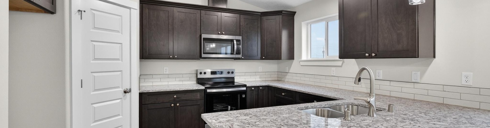 Eureka Ave, Pasco, Washington 99301, 3 Bedrooms Bedrooms, 0 ,2 BathroomsBathrooms,Houses,For Sale,Eureka Ave,0,289270