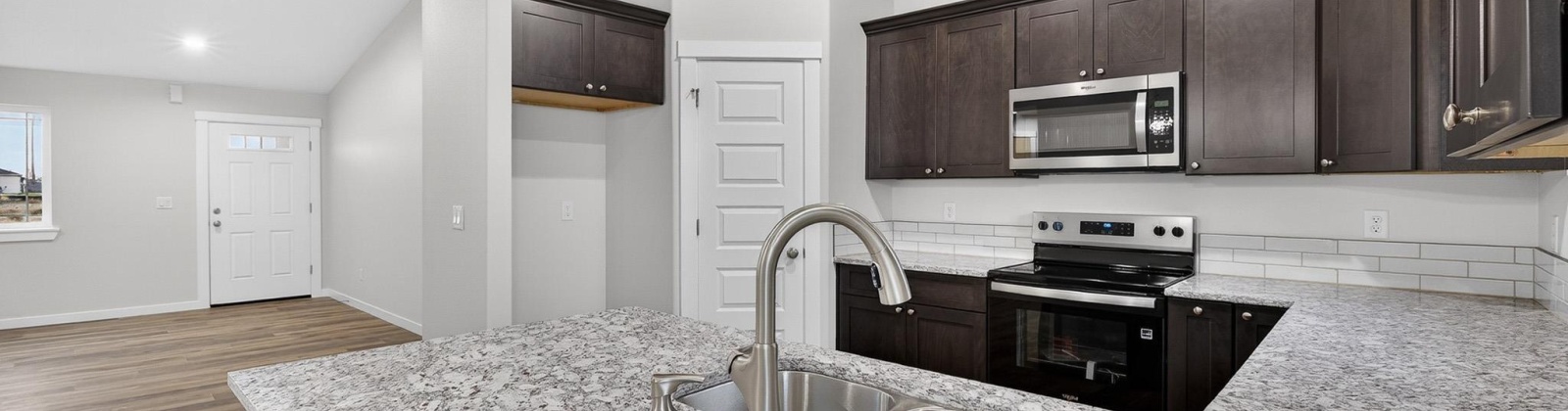 Eureka Ave, Pasco, Washington 99301, 3 Bedrooms Bedrooms, 0 ,2 BathroomsBathrooms,Houses,For Sale,Eureka Ave,0,289270