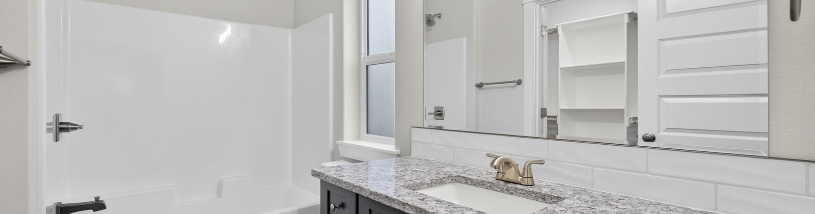 Eureka Ave, Pasco, Washington 99301, 3 Bedrooms Bedrooms, 0 ,2 BathroomsBathrooms,Houses,For Sale,Eureka Ave,0,289270