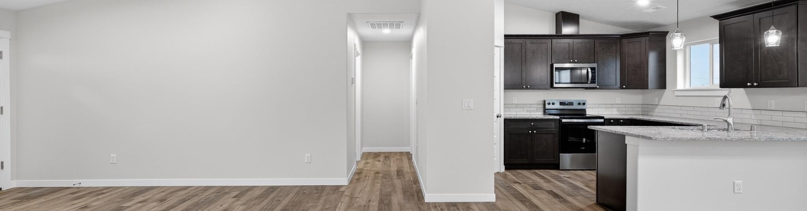 Eureka Ave, Pasco, Washington 99301, 3 Bedrooms Bedrooms, 0 ,2 BathroomsBathrooms,Houses,For Sale,Eureka Ave,0,289270