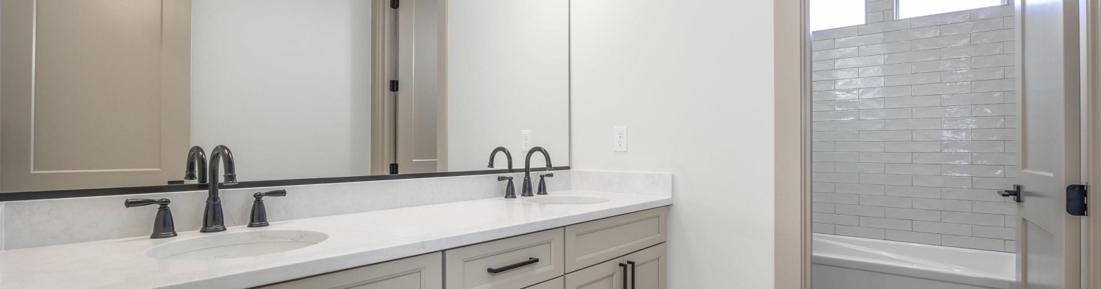 Grange St, Kennewick, Washington 99338, 4 Bedrooms Bedrooms, 0 ,3 BathroomsBathrooms,Houses,For Sale,Grange St,0,289273