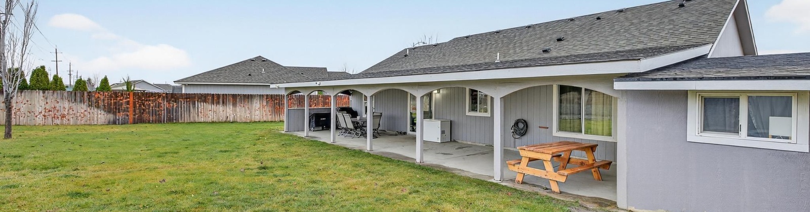 Estrella Dr, Pasco, Washington 99301, 3 Bedrooms Bedrooms, 0 ,2 BathroomsBathrooms,Houses,For Sale,Estrella Dr,0,289284