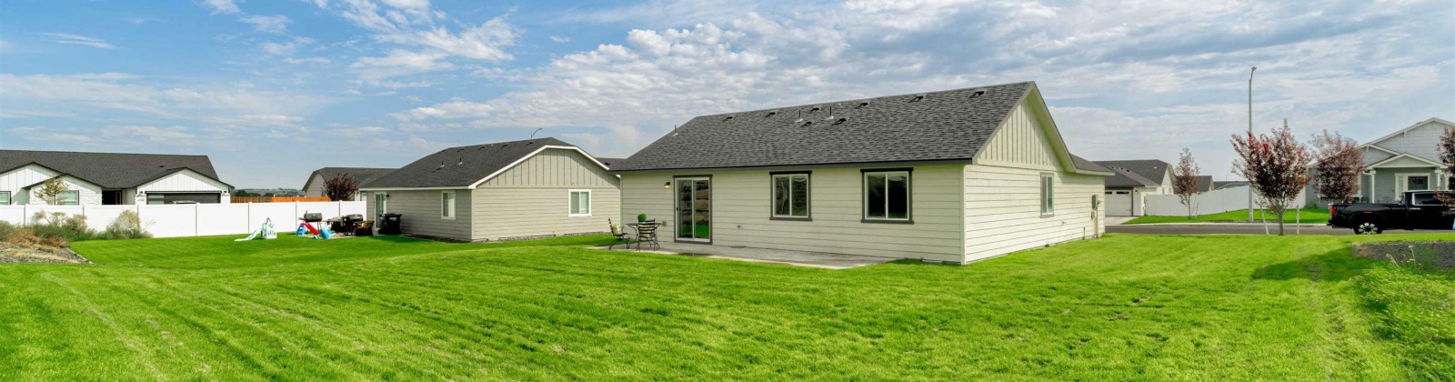 Berea Ln, Pasco, Washington 99301, 3 Bedrooms Bedrooms, 0 ,2 BathroomsBathrooms,Houses,For Sale,Berea Ln,0,287387