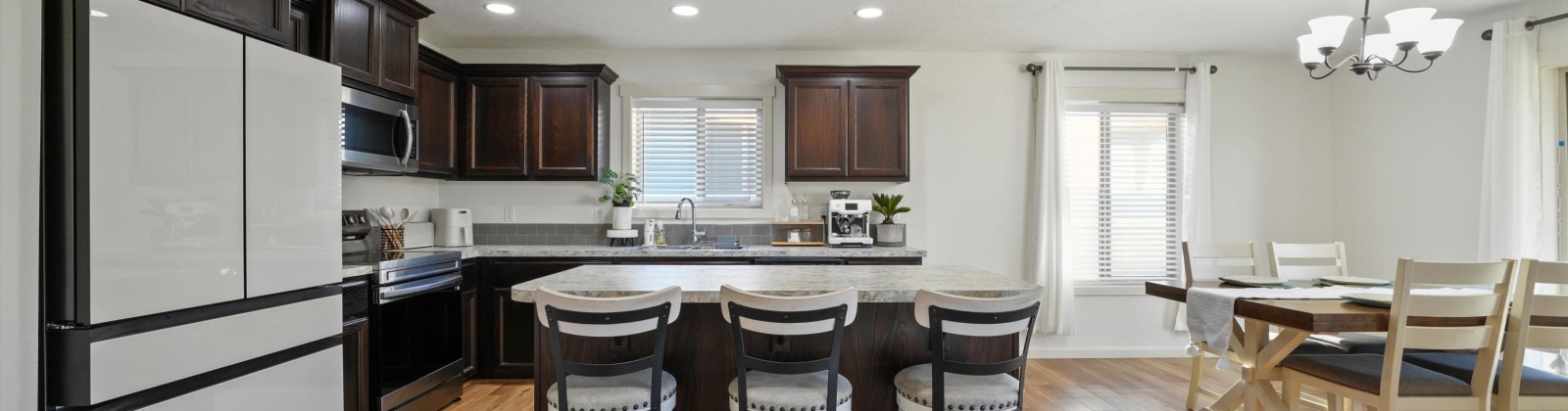 13th St, Sunnyside, Washington 98944, 4 Bedrooms Bedrooms, 0 ,2 BathroomsBathrooms,Houses,For Sale,13th St,0,289305