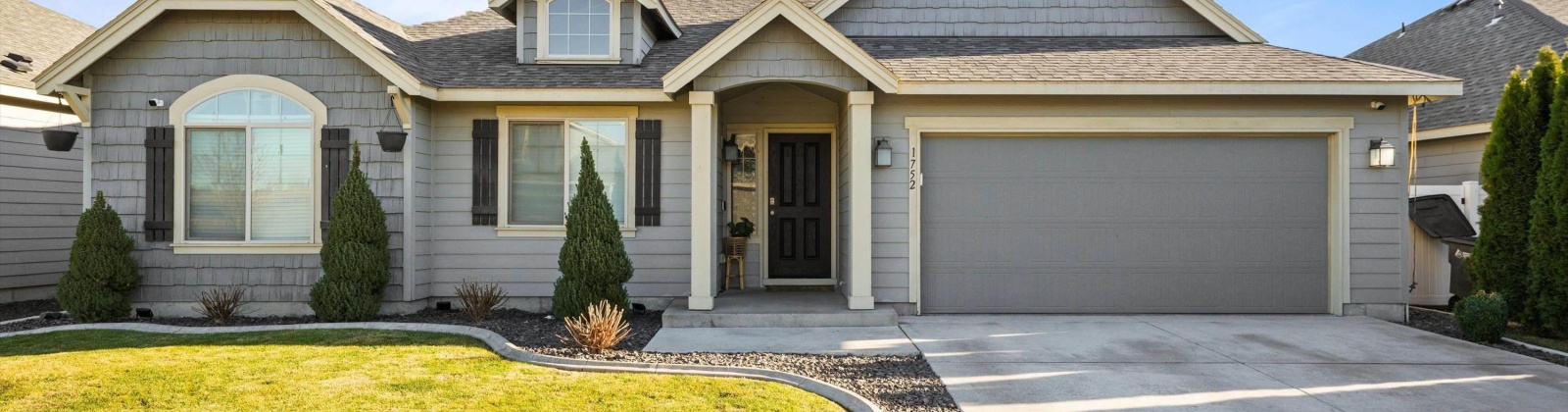 13th St, Sunnyside, Washington 98944, 4 Bedrooms Bedrooms, 0 ,2 BathroomsBathrooms,Houses,For Sale,13th St,0,289305