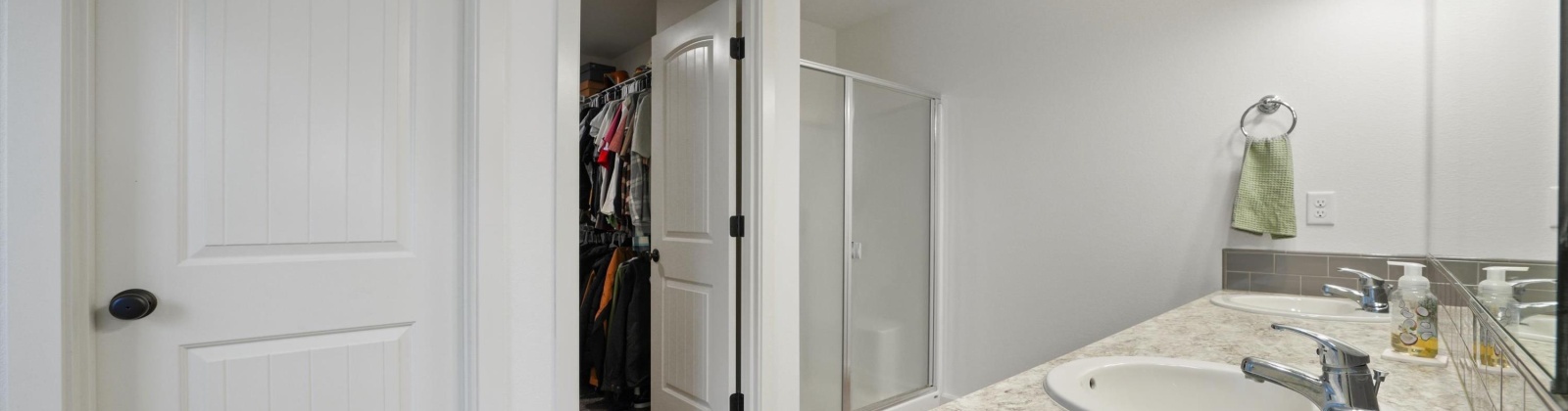 13th St, Sunnyside, Washington 98944, 4 Bedrooms Bedrooms, 0 ,2 BathroomsBathrooms,Houses,For Sale,13th St,0,289305