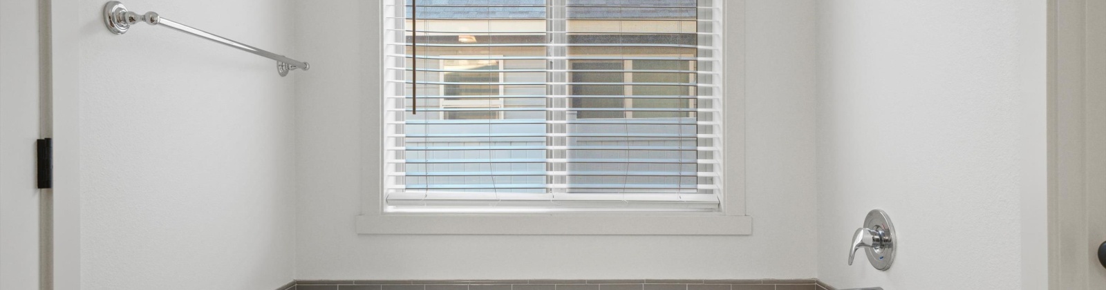 13th St, Sunnyside, Washington 98944, 4 Bedrooms Bedrooms, 0 ,2 BathroomsBathrooms,Houses,For Sale,13th St,0,289305