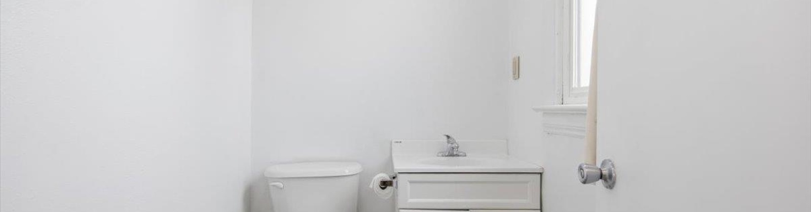 8th St., Sunnyside, Washington 98944, 2 Bedrooms Bedrooms, 0 ,2 BathroomsBathrooms,Houses,For Sale,8th St.,0,289315