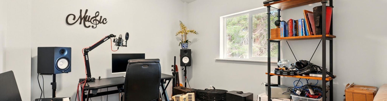 Fir Rd, Eltopia, Washington 99330-9768, 5 Bedrooms Bedrooms, 0 ,2 BathroomsBathrooms,Houses,For Sale,Fir Rd,0,289318