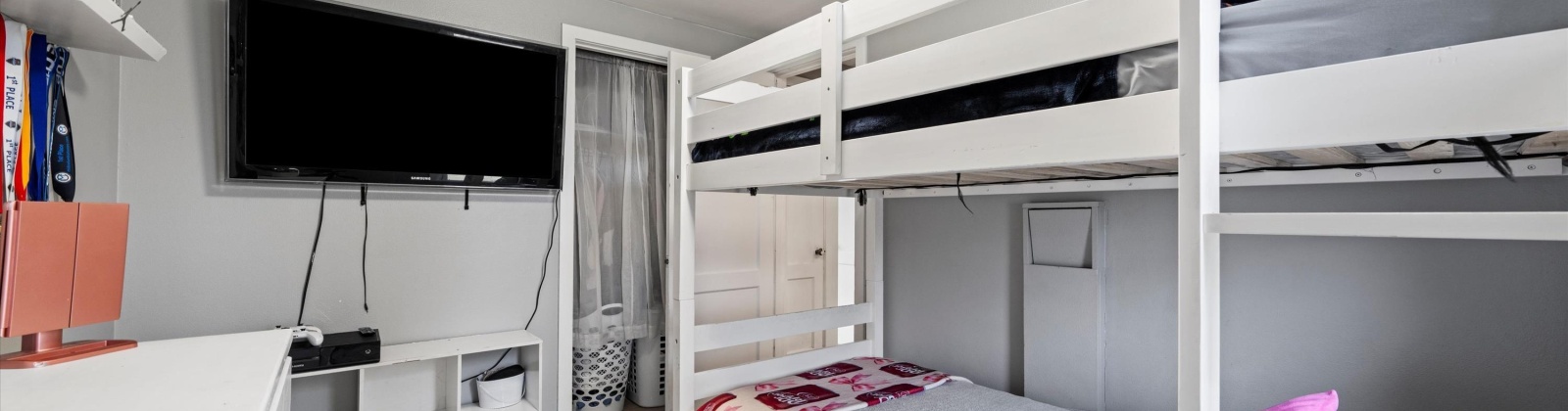 Crescent Dr, Grandview, Washington 98930, 2 Bedrooms Bedrooms, 0 ,1 BathroomBathrooms,Houses,For Sale,Crescent Dr,0,289325