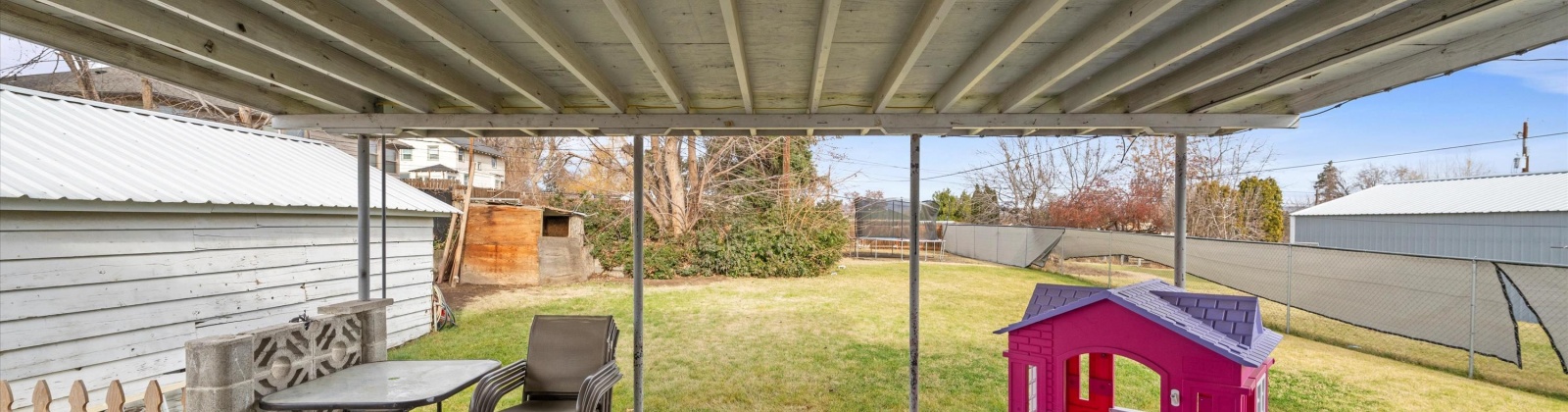 Crescent Dr, Grandview, Washington 98930, 2 Bedrooms Bedrooms, 0 ,1 BathroomBathrooms,Houses,For Sale,Crescent Dr,0,289325