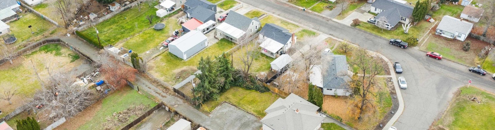 Crescent Dr, Grandview, Washington 98930, 2 Bedrooms Bedrooms, 0 ,1 BathroomBathrooms,Houses,For Sale,Crescent Dr,0,289325