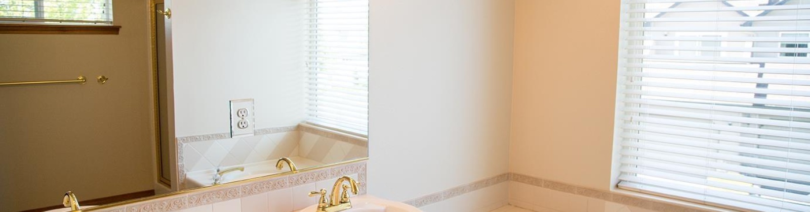 Columbia Point Drive, Richland, Washington 99352, 3 Bedrooms Bedrooms, 0 ,3 BathroomsBathrooms,Condos/townhomes,For Rent,Columbia Point Drive,0,289324