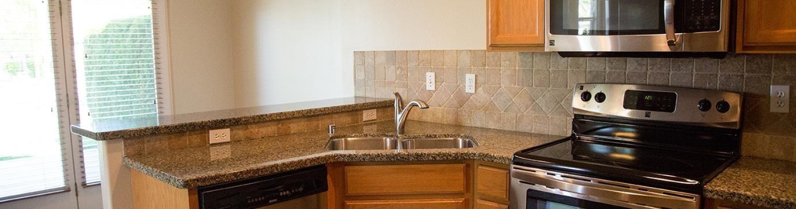 Columbia Point Drive, Richland, Washington 99352, 3 Bedrooms Bedrooms, 0 ,3 BathroomsBathrooms,Condos/townhomes,For Rent,Columbia Point Drive,0,289324