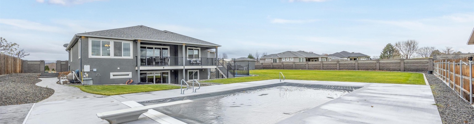 Richardson Road, Pasco, Washington 99301, 6 Bedrooms Bedrooms, 0 ,3 BathroomsBathrooms,Houses,For Sale,Richardson Road,0,289322