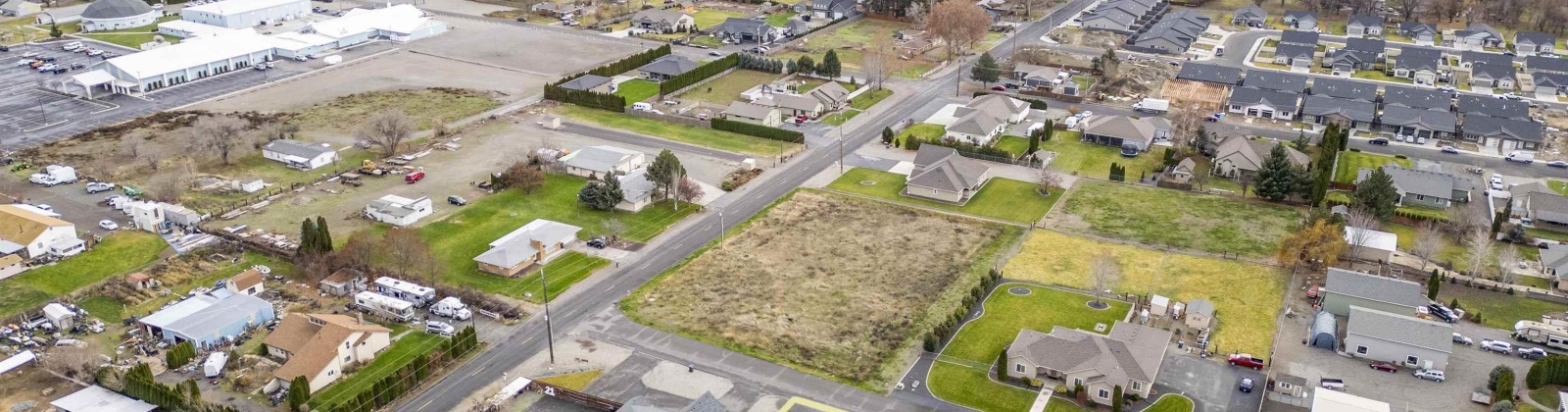 Richardson Road, Pasco, Washington 99301, 6 Bedrooms Bedrooms, 0 ,3 BathroomsBathrooms,Houses,For Sale,Richardson Road,0,289322