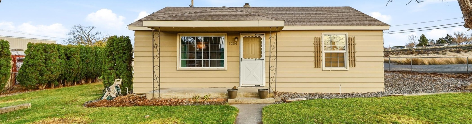 Neel Loop, Kennewick, Washington 99336, 2 Bedrooms Bedrooms, 0 ,1 BathroomBathrooms,Houses,For Sale,Neel Loop,0,289321