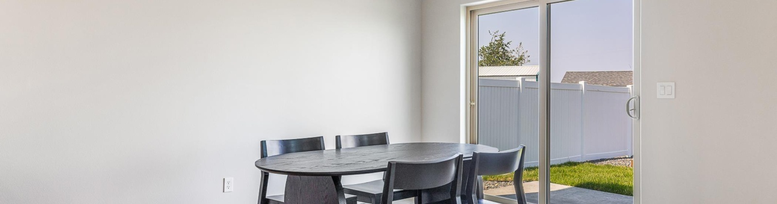 Grapevine Ct, West Richland, Washington 99353, 4 Bedrooms Bedrooms, 0 ,3 BathroomsBathrooms,Condos/townhomes,For Sale,Grapevine Ct,0,289329