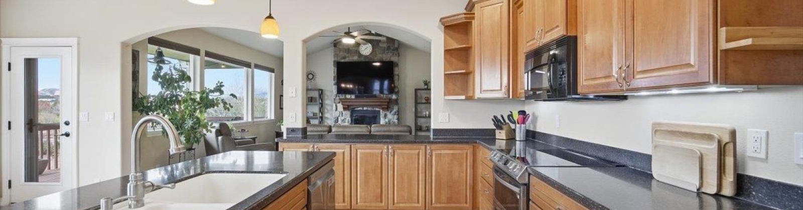 38th Ave, West Richland, Washington 99353-9012, 4 Bedrooms Bedrooms, 0 ,3 BathroomsBathrooms,Houses,For Sale,38th Ave,0,289341