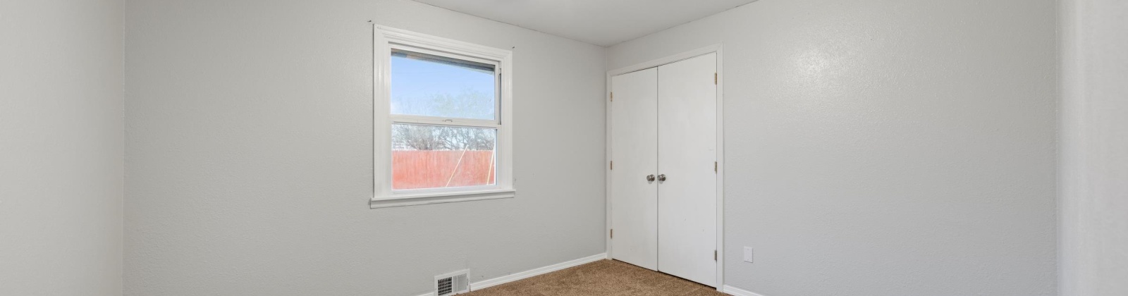 Benton, Kennewick, Washington 99336, 4 Bedrooms Bedrooms, 0 ,2 BathroomsBathrooms,Houses,For Sale,Benton,0,289356