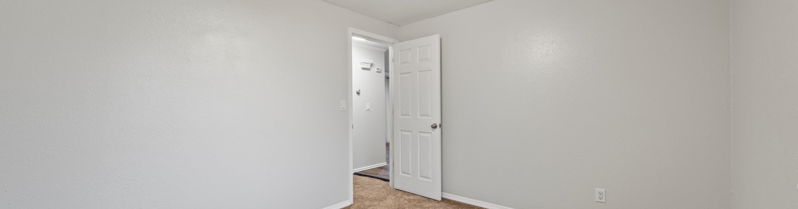 Benton, Kennewick, Washington 99336, 4 Bedrooms Bedrooms, 0 ,2 BathroomsBathrooms,Houses,For Sale,Benton,0,289356