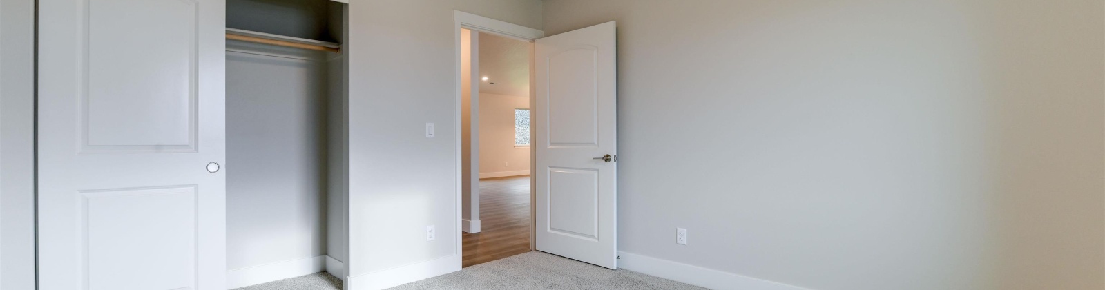 30th Pl, Kennewick, Washington 99338, 4 Bedrooms Bedrooms, 0 ,2 BathroomsBathrooms,Houses,For Sale,30th Pl,0,289351