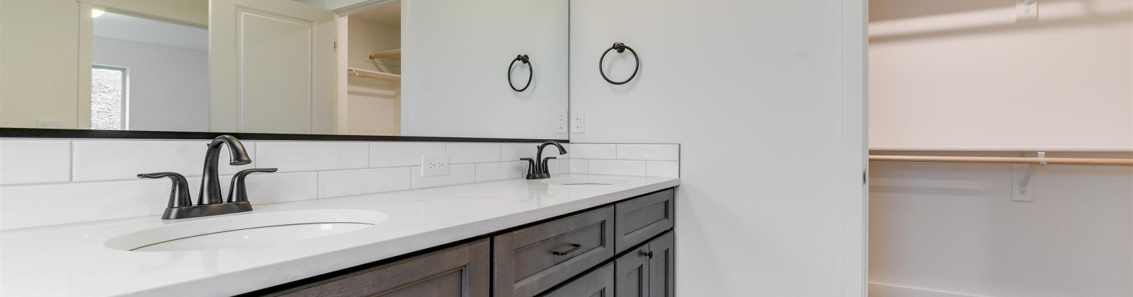 30th Pl, Kennewick, Washington 99338, 3 Bedrooms Bedrooms, 0 ,2 BathroomsBathrooms,Houses,For Sale,30th Pl,0,289350