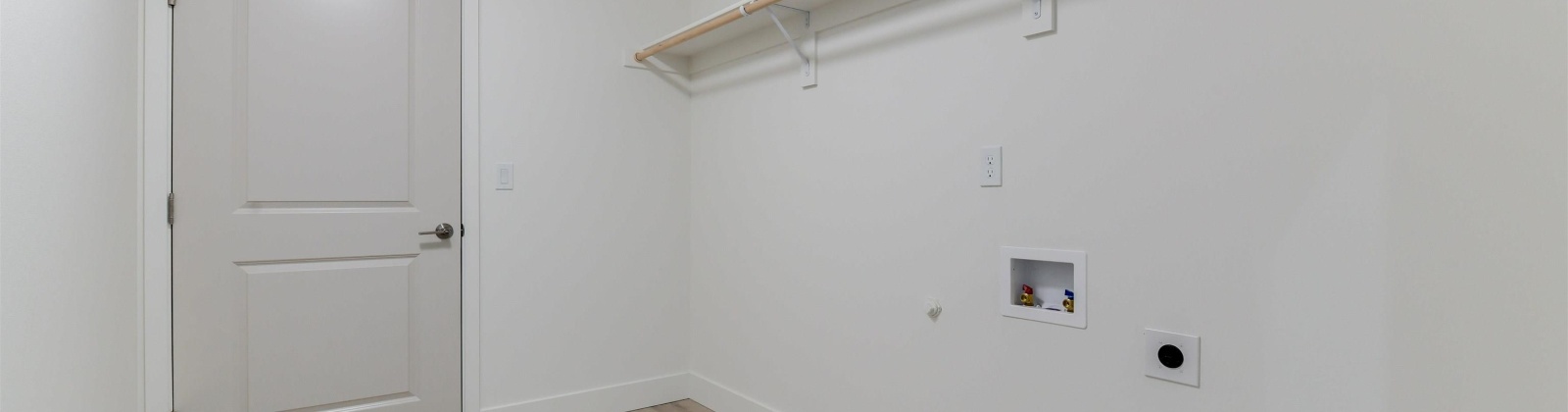 30th Pl, Kennewick, Washington 99338, 3 Bedrooms Bedrooms, 0 ,2 BathroomsBathrooms,Houses,For Sale,30th Pl,0,289350