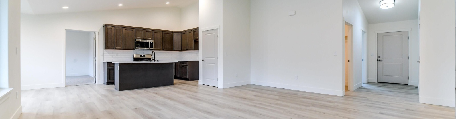 30th Pl, Kennewick, Washington 99338, 3 Bedrooms Bedrooms, 0 ,2 BathroomsBathrooms,Houses,For Sale,30th Pl,0,289350