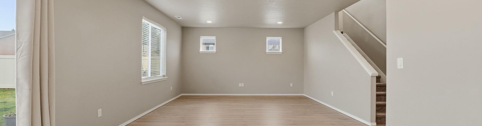 Dawes Pl, Kennewick, Washington 99338, 4 Bedrooms Bedrooms, 0 ,3 BathroomsBathrooms,Houses,For Sale,Dawes Pl,0,289368