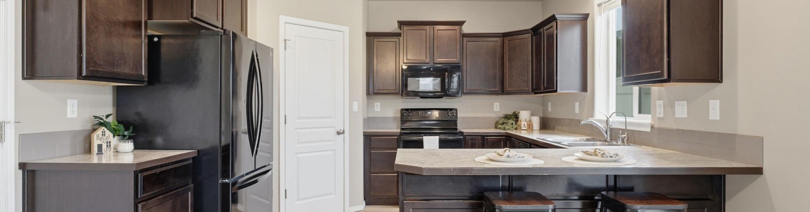 Dawes Pl, Kennewick, Washington 99338, 4 Bedrooms Bedrooms, 0 ,3 BathroomsBathrooms,Houses,For Sale,Dawes Pl,0,289368