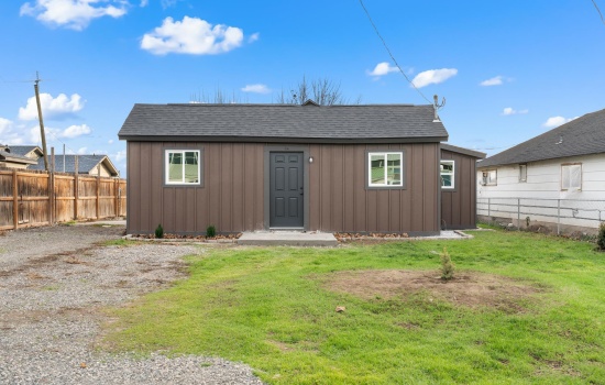 3rd Ave, Toppenish, Washington 98948, 2 Bedrooms Bedrooms, 0 ,1 BathroomBathrooms,Houses,For Sale,3rd Ave,0,289361